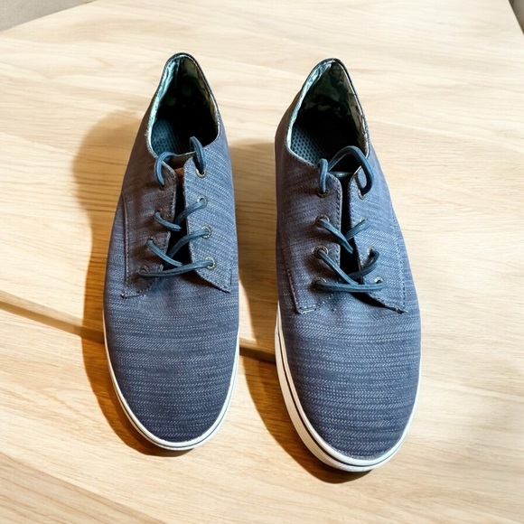 Tommy Bahama Men's Casual Gray/Blue Canvas Sneakers | NEW - Picture 2 of 6